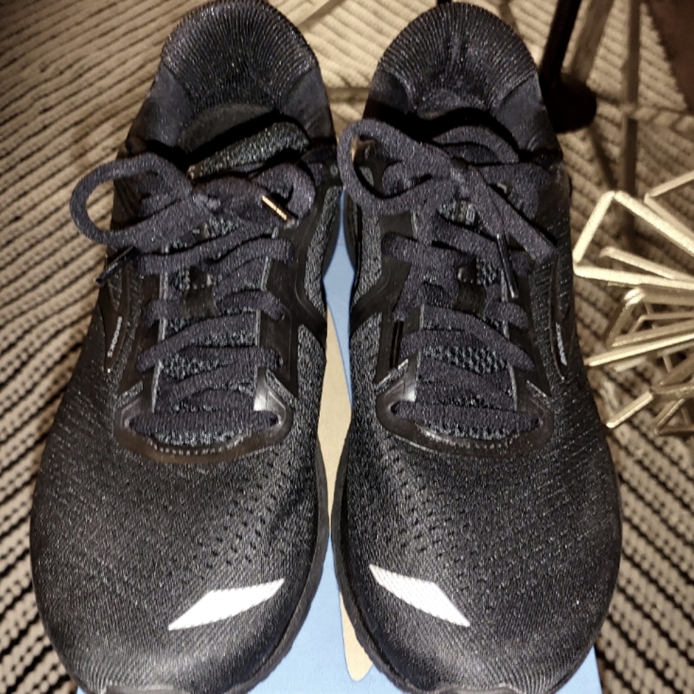 Brooks Sneakers